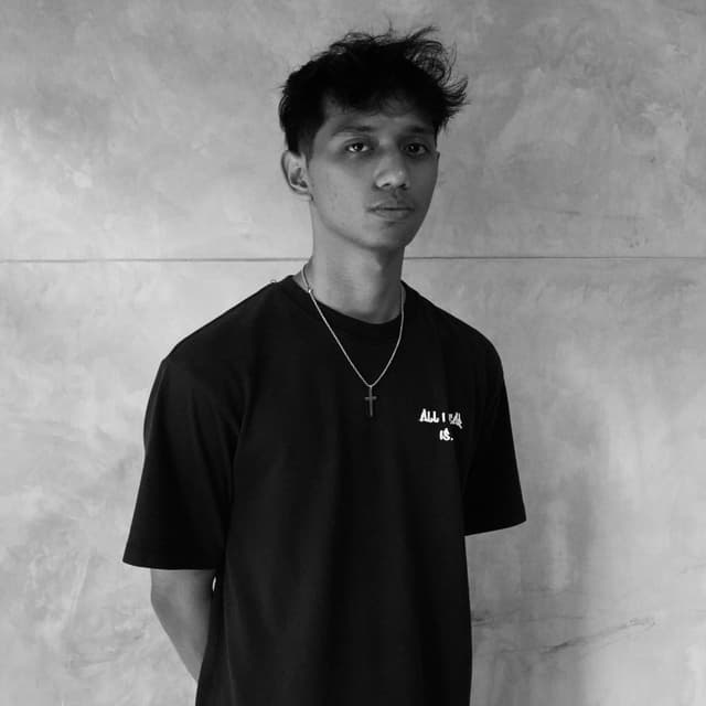 Tharsius Celviano Ully